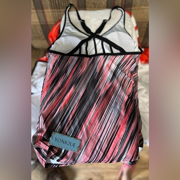 🍒Yonique Tankini Top ONLY​​ - Picture 2 of 2